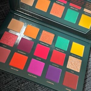 Ace Beauté Eyeshadow Palette “Nostalgia”
